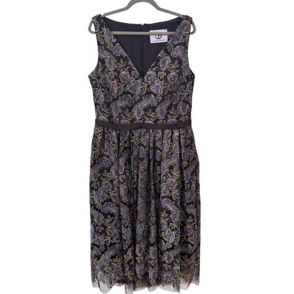 JS Collections Metallic Floral Lace Fit and Flare Midi Dress Size 14 - Picture 4 of 13